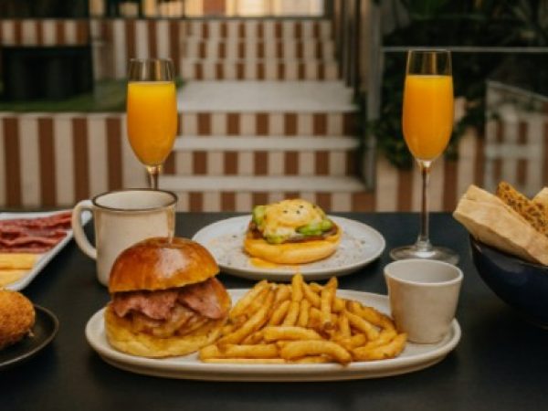BRUNCH